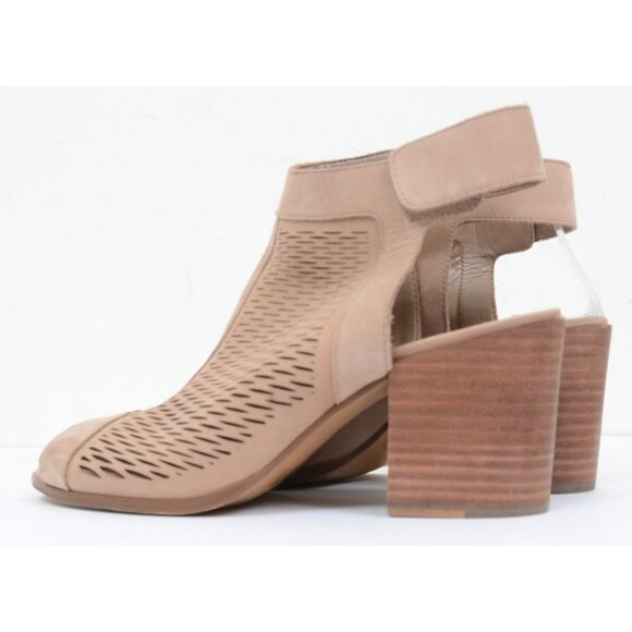 Vince Camuto 'Lavette' Perforated Leather Peep Toe Anklet Bootie Women's 8M - Picture 8 of 10